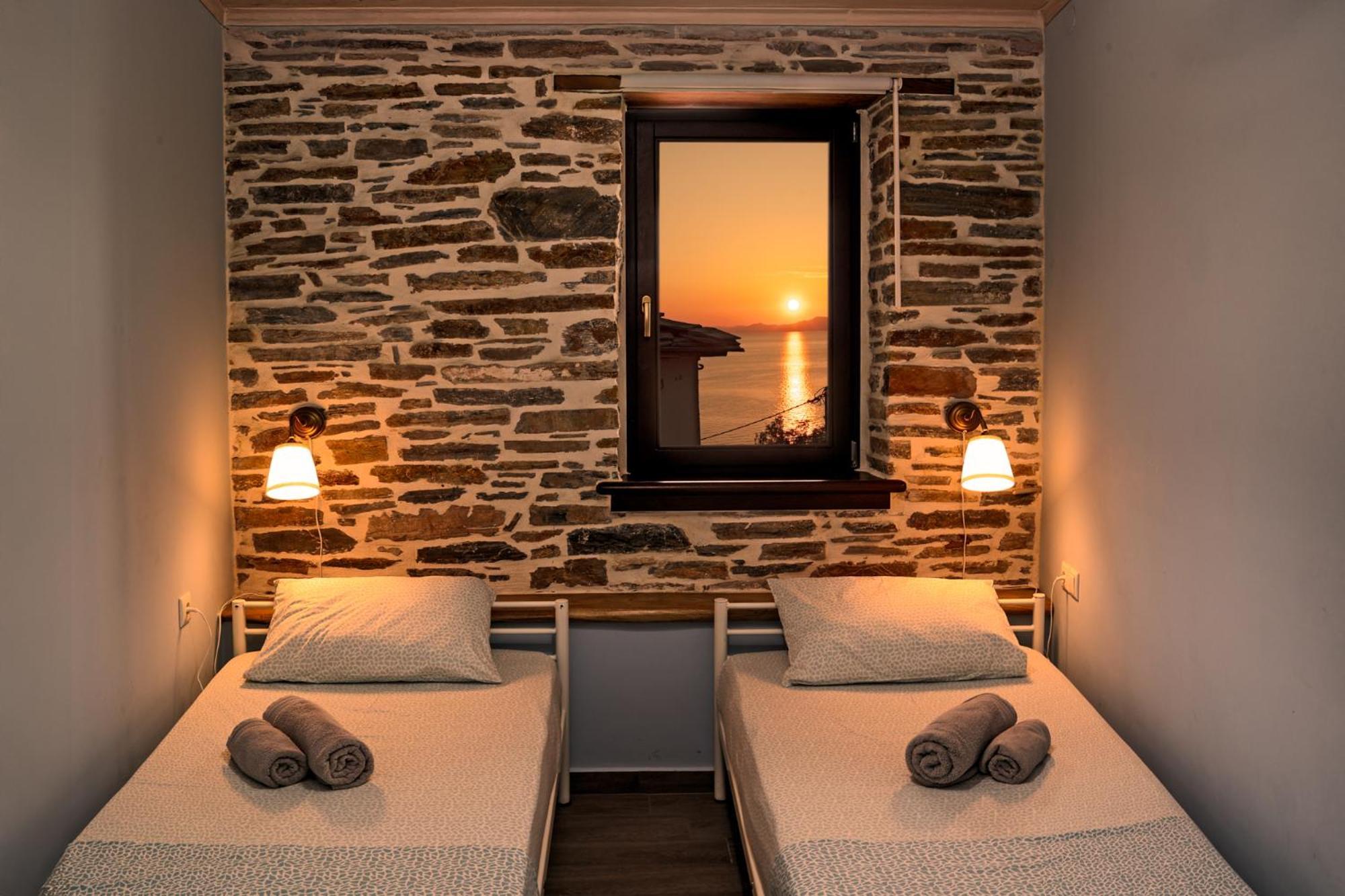 Με Θέα Το Ηλιοβασιλεμα 2 Afissos Exterior foto